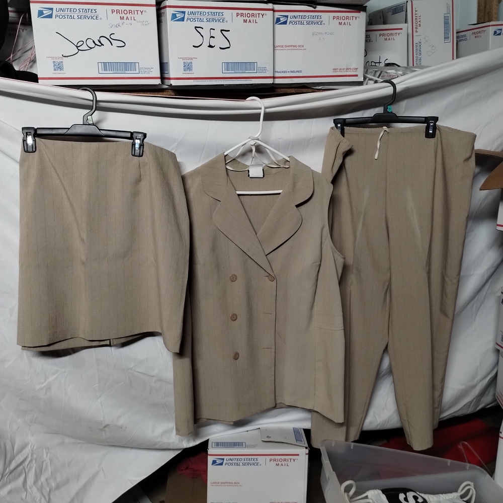 Fashion Bug Beige/Taupe Women's Jacket - Neutral Linen Look